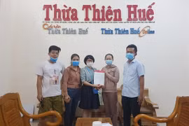 Chương trình Quỹ Sen Xanh của Báo Thừa Thiên Huế đến với người dân các khu vực bị phong tỏa ở TP. HCM