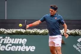 Roger Federer thua bất ngờ ngay ở trận đầu tiên tại Geneva Open 2021