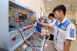 Học sinh tốt nghiệp THCS học trung cấp nghề phải học ít nhất 4 môn văn hóa