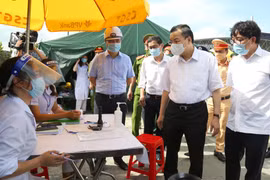 Hà Nội: Không để người dân di chuyển ra ngoài địa bàn trong thời gian giãn cách xã hội