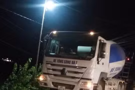 Xe bồn đâm xe máy, một thanh niên tử nạn, một bị thương nặng