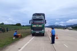 101 phương tiện vi phạm bị Cục Quản lý Đường bộ III xử lý