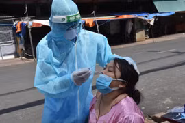 Trưa 12/7: Cả nước ghi nhận 1.112 ca mắc COVID-19,TP. Hồ Chí Minh 879 ca