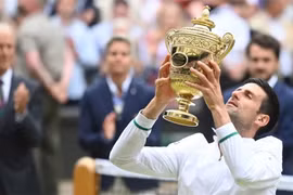 Novak Djokovic giành ngôi vô địch Wimbledon 2021