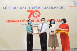 Tôn vinh các tác phẩm báo chí xuất sắc viết về ngành Công Thương
