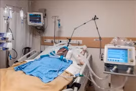 Số ca mắc COVID-19 ở Ấn Độ lại tăng cao kỷ lục