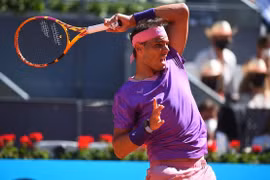 Rafael Nadal lần thứ 15 vào tứ kết Madrid Open
