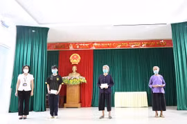 Người lao động tự do tại Hà Nội bắt đầu nhận tiền hỗ trợ do đại dịch Covid-19
