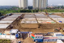 Hà Nội gấp rút xây dựng bệnh viện dã chiến điều trị bệnh nhân Covid-19 nặng