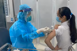 Một trường hợp có biểu hiện phản vệ sau 30 phút tiêm vắc xin Covid-19