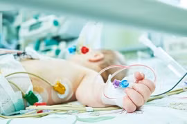Quảng Trị: Cháu bé 3 tuổi tử vong trên đường chuyển viện
