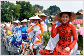 Quảng bá, giới thiệu về đất nước, con người của Việt Nam đến các nước thành viên, đối tác của ASEAN