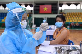 Thủ tướng chủ trì hội nghị trực tuyến với các tỉnh phía Nam về phòng chống COVID-19