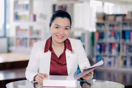 PGS-TS Võ Thị Ngọc Thúy chính thức làm Hiệu trưởng Trường Đại học Hoa Sen