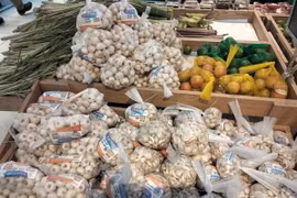 Quản lý hành, tỏi, đậu nành… như dược liệu: Phó Thủ tướng yêu cầu xử lý gấp