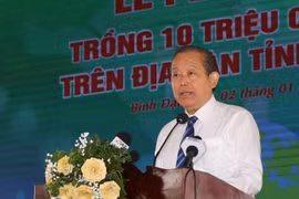Phó Thủ tướng Trương Hòa Bình dự lễ phát động trồng 10 triệu cây xanh tại Bến Tre