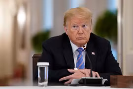 Thượng viện bỏ phiếu bỏ qua quyền phủ quyết của Tổng thống Trump