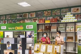 Hỗ trợ người dân tiêu thụ nông sản trên môi trường trực tuyến mùa dịch