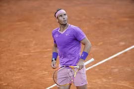 Tay vợt Rafael Nadal lọt vào vòng 3 Rome Masters