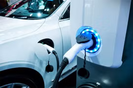 Công nghệ mới cho xe điện, sạc đầy chỉ trong 10 phút