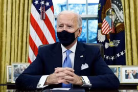 Ông Biden mở rộng hạn chế đi lại với Nam Phi cùng châu Âu và Brazil