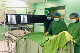 Cứu thành công người phụ nữ bị đột quỵ não khi đi ngủ