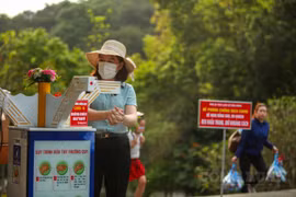 Lễ hội Đền Hùng 2021: Du khách không đeo khẩu trang sẽ không được lên các khu di tích
