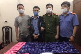 Nghệ An: Bắt giữ đối tượng mang 24.000 viên hồng phiến đi tiêu thụ