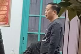 Bắt tạm giam 5 đàn em của trùm giang hồ Bình ‘vổ’