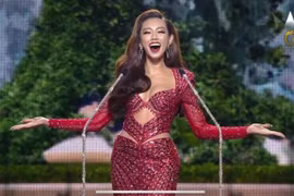 Thùy Tiên trình diễn ấn tượng ở bán kết Miss Grand