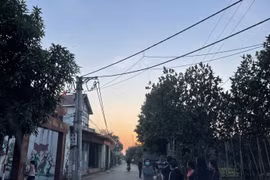 Một phụ nữ nhặt ve chai trả lại gần 1 tỷ đồng cho người bị mất