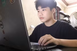 Nỗi lòng tân sinh viên chưa “nếm mùi” giảng đường, vì ảnh hưởng của dịch Covid-19