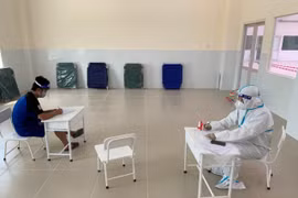 Giả danh bác sỹ đăng tin bệnh nhân F0 được về nhà hết, một thanh niên bị phạt 7,5 triệu đồng