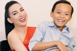 Phi Nhung và quản lý phát ngôn bất nhất về cát-xê của Hồ Văn Cường