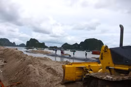 Lãnh đạo TP Hạ Long nói gì về vụ dùng cát lậu san lấp dự án đường bao biển?