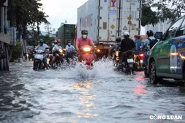 Dự báo thời tiết 23/10: Cảnh báo mưa lớn ở Tây Nguyên và Nam Bộ