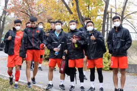 U23 Việt Nam tập buổi đầu tiên tại Kyrgyzstan với nhiệt độ khoảng 19 độ C