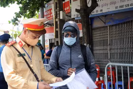 Phóng viên đi từ Hà Nội ra các tỉnh, thành khác tác nghiệp cần những giấy tờ gì?