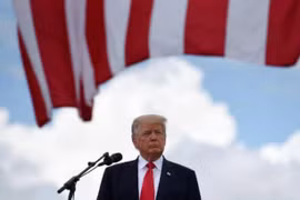 Ông Trump kiện Facebook, Twitter và Google