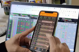 Tài khoản chứng khoán mở mới đạt kỷ lục trong nửa đầu 2021