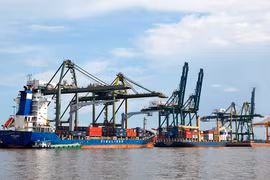 Doanh nghiệp cảng biển sợ "đứt gãy" hoạt động xuất nhập khẩu khi thành phố áp dụng Chỉ thị 16