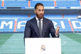 Sergio Ramos hoàn tất kiểm tra y tế ở Paris Saint-Germain
