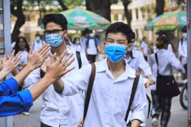 Đề thi môn Vật lý tốt nghiệp THPT 2021, mã đề 206