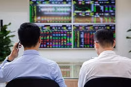 "Sell in May" 2021: Dòng tiền sẽ ra đi hay ở lại? 