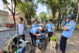 Xử phạt 19 triệu đồng 15 người ở Sầm Sơn không tuân thủ quy định phòng dịch