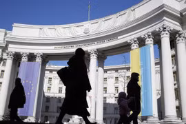 Romania trục xuất nhà ngoại giao trong khi Ukraine dọa trả đũa Nga