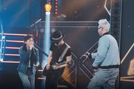 Rap Việt tập 10: Màn "so găng" 10 chiến binh tinh nhuệ nhất của HLV Binz