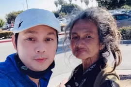 Ca sĩ Kim Ngân sống lang thang ăn xin ở Mỹ