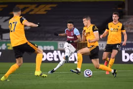 Jesse Lingard thi đấu ấn tượng đưa West Ham vào top 4 Premier League