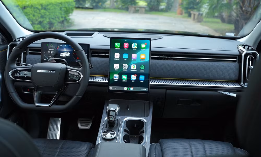Thiết kế khoang lái của phiên bản Jaecoo J7 AWD Individual - Ảnh: OJV